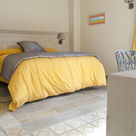 Hostal 1888 Gironella Bilik gambar